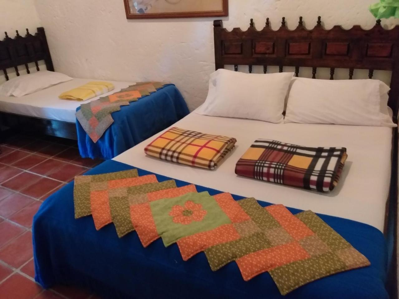 Las Cabanas Castillos Del Lago Villa Guatapé Exteriör bild
