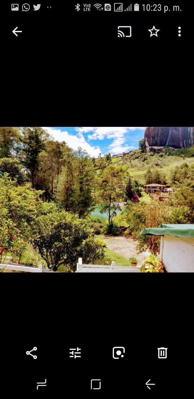 Las Cabanas Castillos Del Lago Villa Guatapé Exteriör bild