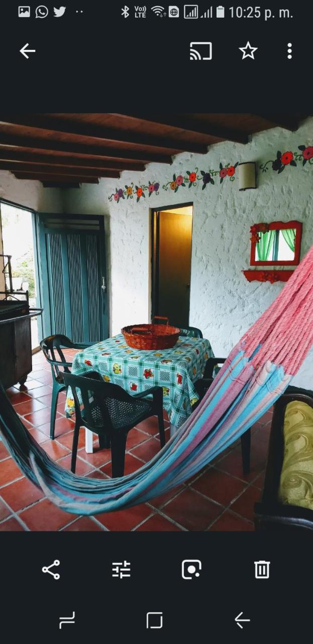 Las Cabanas Castillos Del Lago Villa Guatapé Exteriör bild